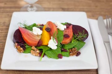 ROASTED BEET AND WALNUT SALAD